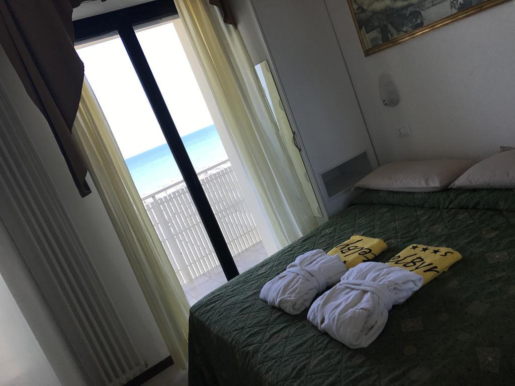 Hotel Byron Milano Marittima Exterior foto