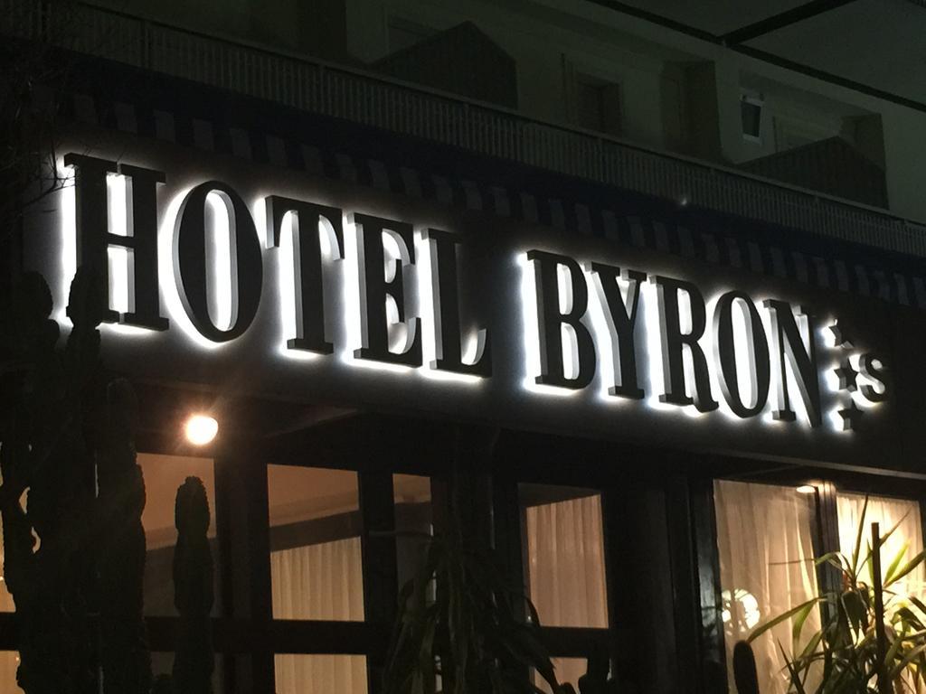 Hotel Byron Milano Marittima Exterior foto
